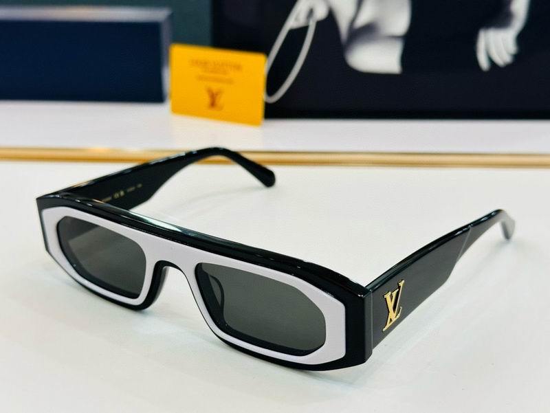 LV Sunglasses 901